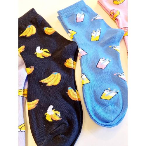 Divatos, mintás zoknik lányoknak 